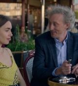 Emily_in_Paris_S01E01_Emily_in_Paris_720p_NF_WEB-DL_DDP5_1_x264-BTN_2498.jpg