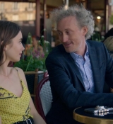 Emily_in_Paris_S01E01_Emily_in_Paris_720p_NF_WEB-DL_DDP5_1_x264-BTN_2514.jpg