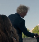 Emily_in_Paris_S01E01_Emily_in_Paris_720p_NF_WEB-DL_DDP5_1_x264-BTN_2524.jpg