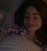 Emily_in_Paris_S01E01_Emily_in_Paris_720p_NF_WEB-DL_DDP5_1_x264-BTN_2611.jpg