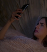 Emily_in_Paris_S01E01_Emily_in_Paris_720p_NF_WEB-DL_DDP5_1_x264-BTN_2751.jpg