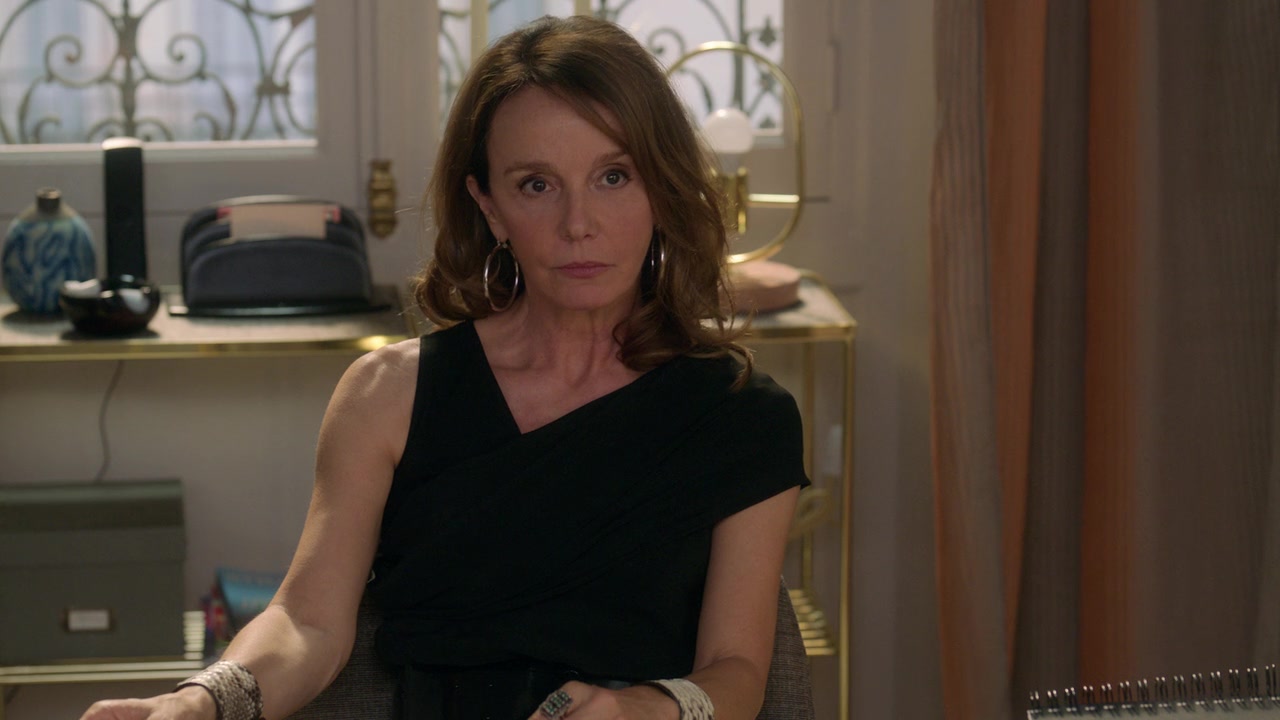 Emily_in_Paris_S01E02_Masculin_Feminin_720p_NF_WEB-DL_DDP5_1_x264-BTN_0148.jpg