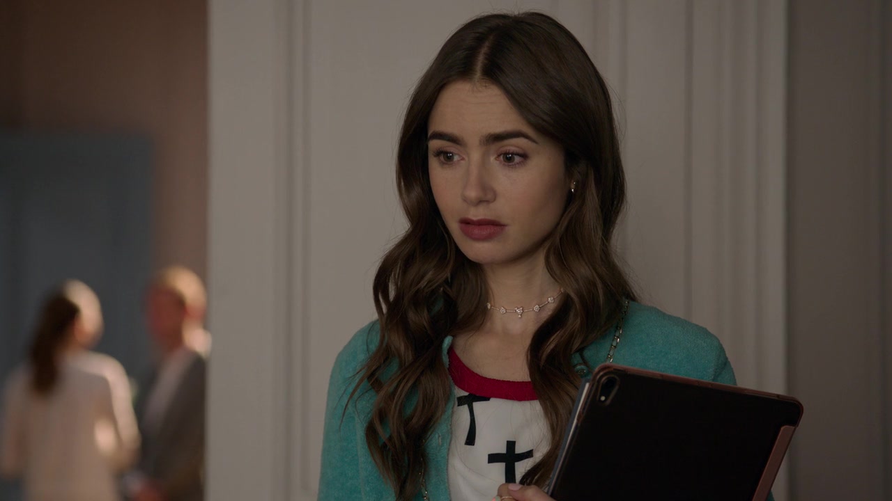 Emily_in_Paris_S01E02_Masculin_Feminin_720p_NF_WEB-DL_DDP5_1_x264-BTN_0157.jpg