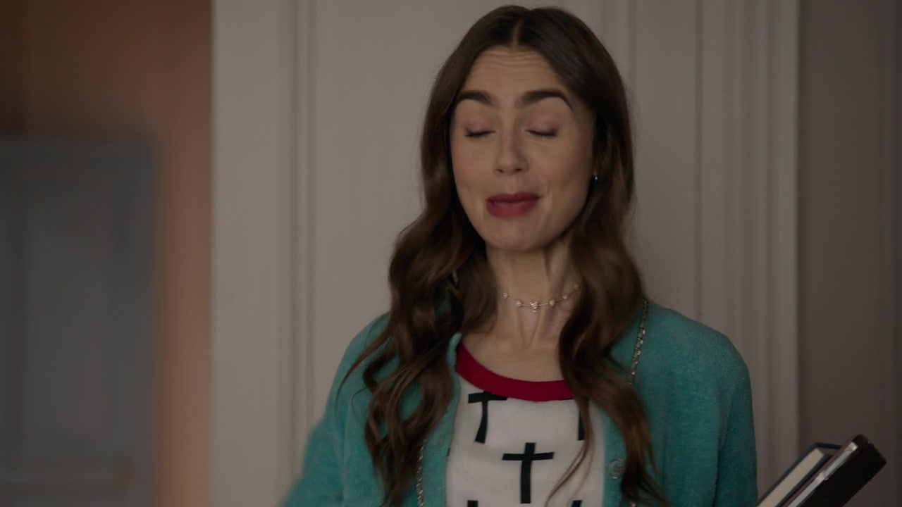 Emily_in_Paris_S01E02_Masculin_Feminin_720p_NF_WEB-DL_DDP5_1_x264-BTN_0180.jpg