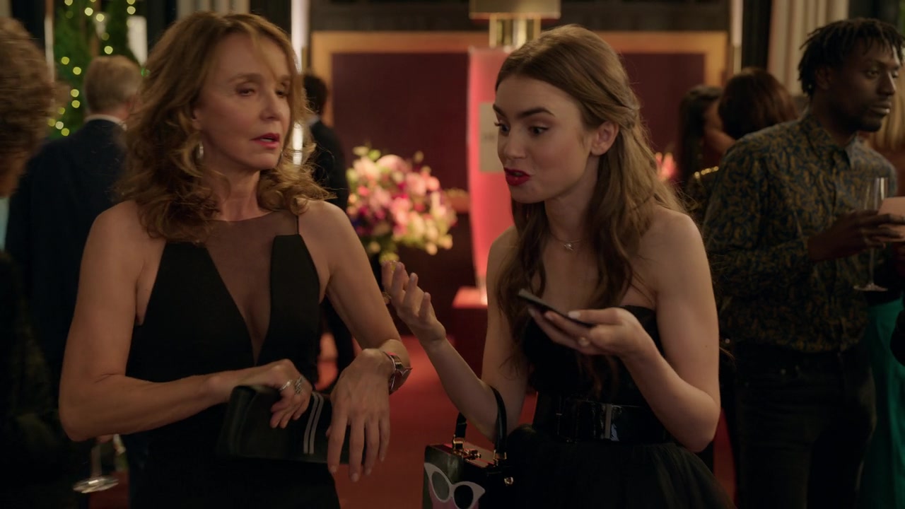 Emily_in_Paris_S01E02_Masculin_Feminin_720p_NF_WEB-DL_DDP5_1_x264-BTN_0230.jpg