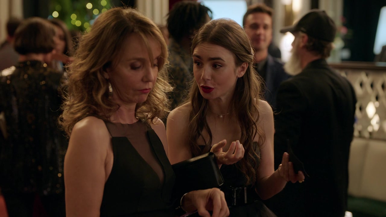 Emily_in_Paris_S01E02_Masculin_Feminin_720p_NF_WEB-DL_DDP5_1_x264-BTN_0235.jpg