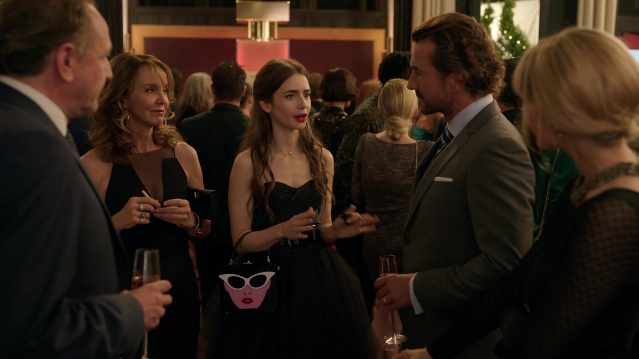 Emily_in_Paris_S01E02_Masculin_Feminin_720p_NF_WEB-DL_DDP5_1_x264-BTN_0266.jpg