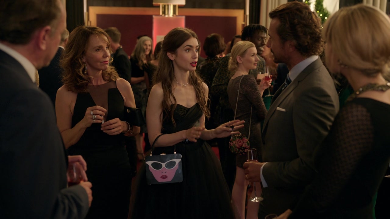 Emily_in_Paris_S01E02_Masculin_Feminin_720p_NF_WEB-DL_DDP5_1_x264-BTN_0280.jpg