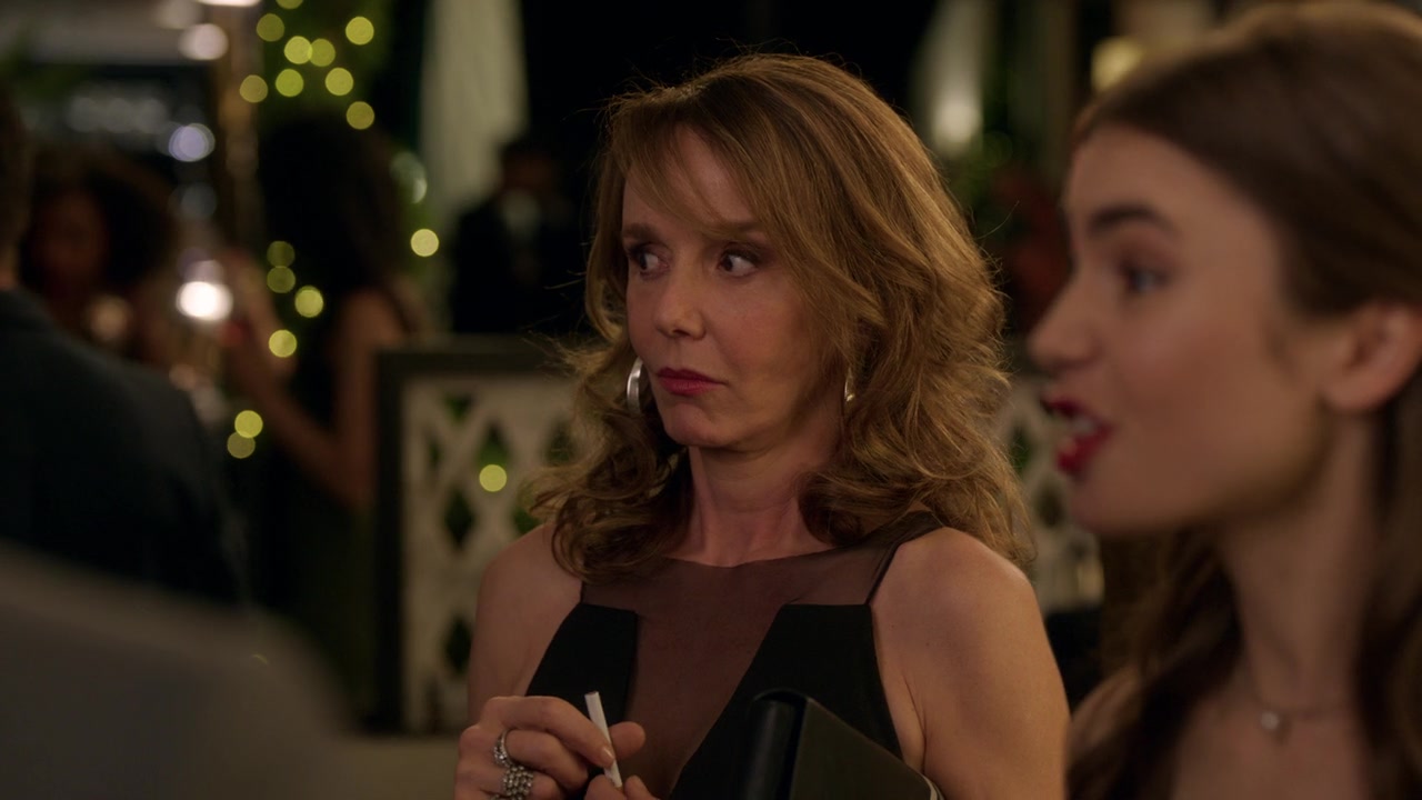 Emily_in_Paris_S01E02_Masculin_Feminin_720p_NF_WEB-DL_DDP5_1_x264-BTN_0286.jpg