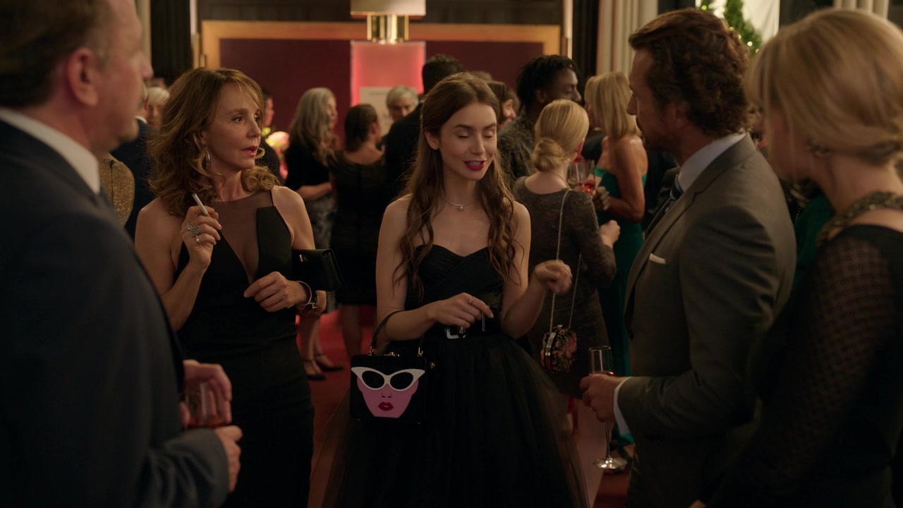Emily_in_Paris_S01E02_Masculin_Feminin_720p_NF_WEB-DL_DDP5_1_x264-BTN_0292.jpg