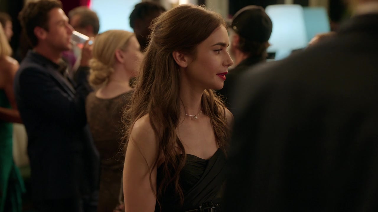 Emily_in_Paris_S01E02_Masculin_Feminin_720p_NF_WEB-DL_DDP5_1_x264-BTN_0318.jpg