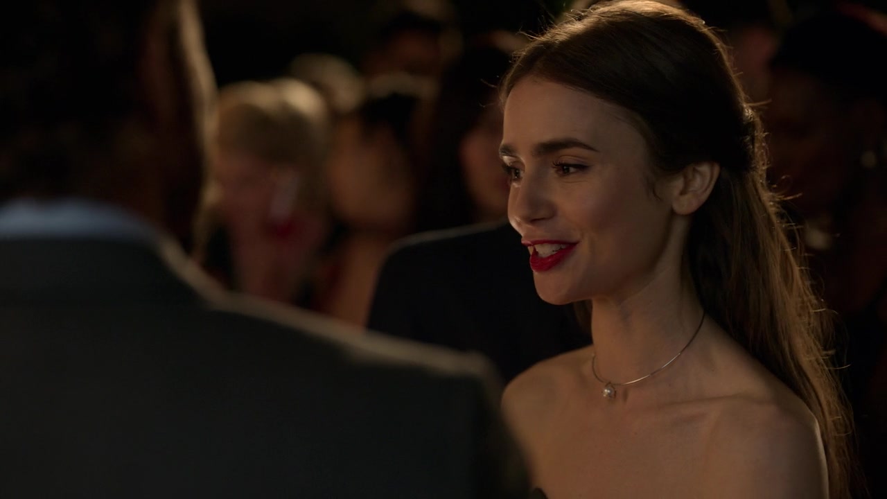 Emily_in_Paris_S01E02_Masculin_Feminin_720p_NF_WEB-DL_DDP5_1_x264-BTN_0333.jpg