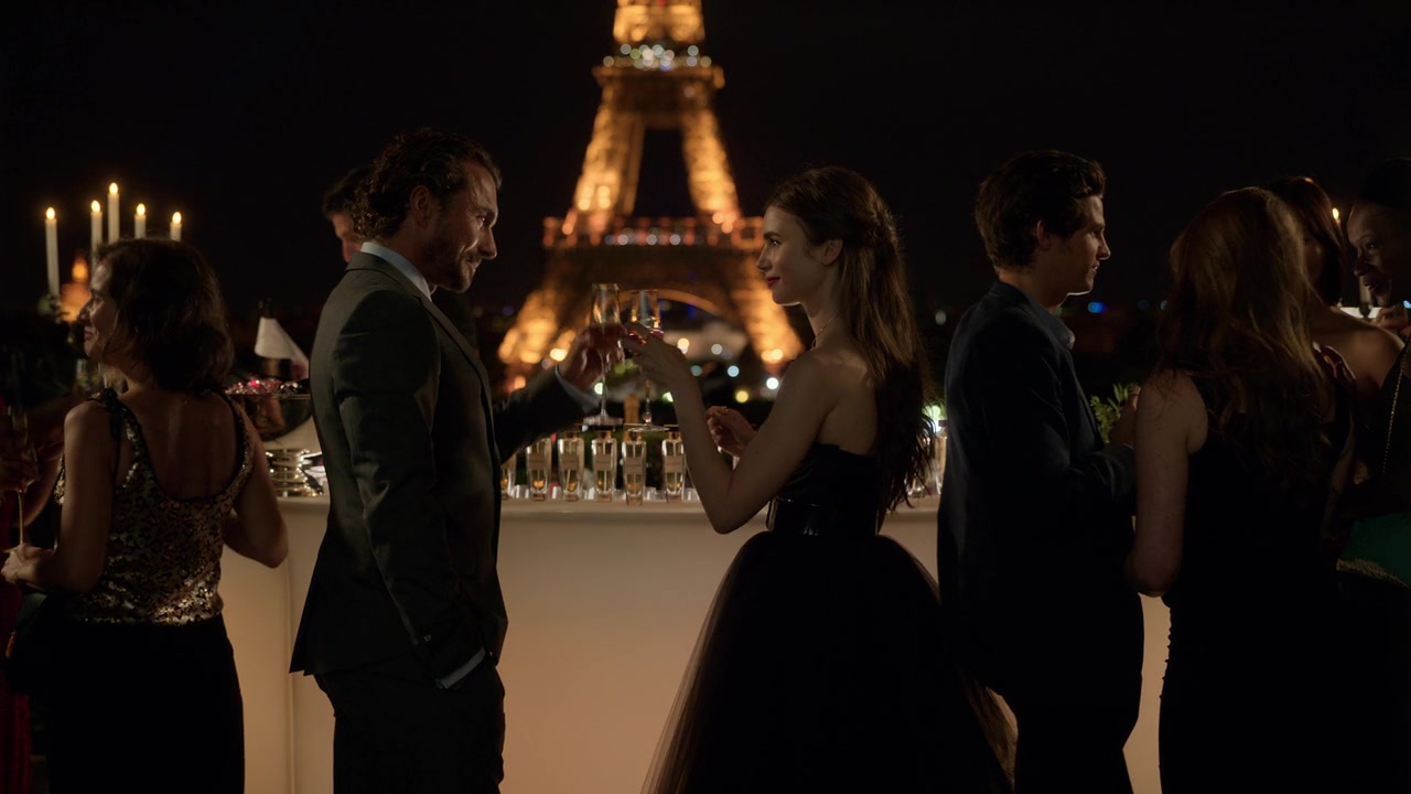 Emily_in_Paris_S01E02_Masculin_Feminin_720p_NF_WEB-DL_DDP5_1_x264-BTN_0338.jpg