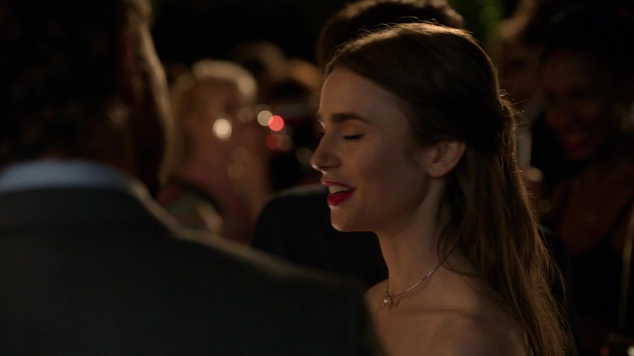 Emily_in_Paris_S01E02_Masculin_Feminin_720p_NF_WEB-DL_DDP5_1_x264-BTN_0342.jpg