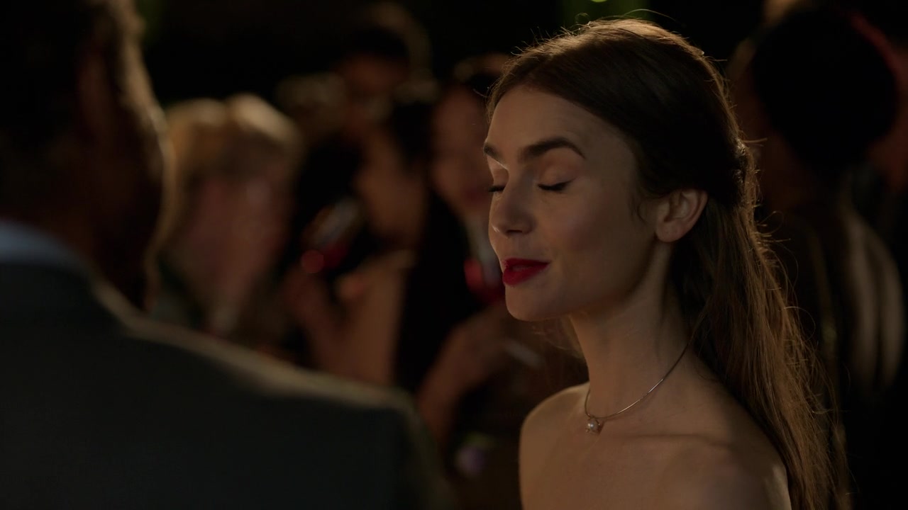 Emily_in_Paris_S01E02_Masculin_Feminin_720p_NF_WEB-DL_DDP5_1_x264-BTN_0372.jpg