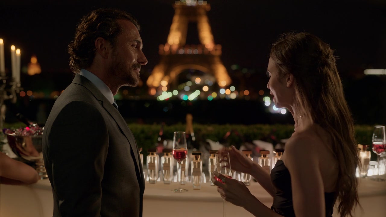 Emily_in_Paris_S01E02_Masculin_Feminin_720p_NF_WEB-DL_DDP5_1_x264-BTN_0383.jpg