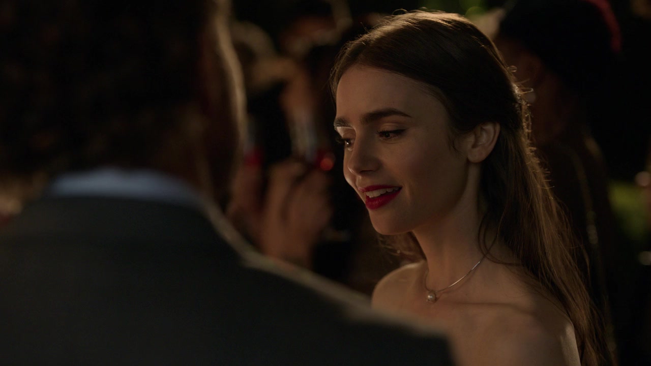 Emily_in_Paris_S01E02_Masculin_Feminin_720p_NF_WEB-DL_DDP5_1_x264-BTN_0385.jpg