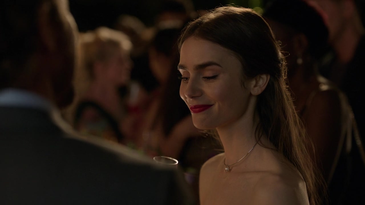 Emily_in_Paris_S01E02_Masculin_Feminin_720p_NF_WEB-DL_DDP5_1_x264-BTN_0392.jpg