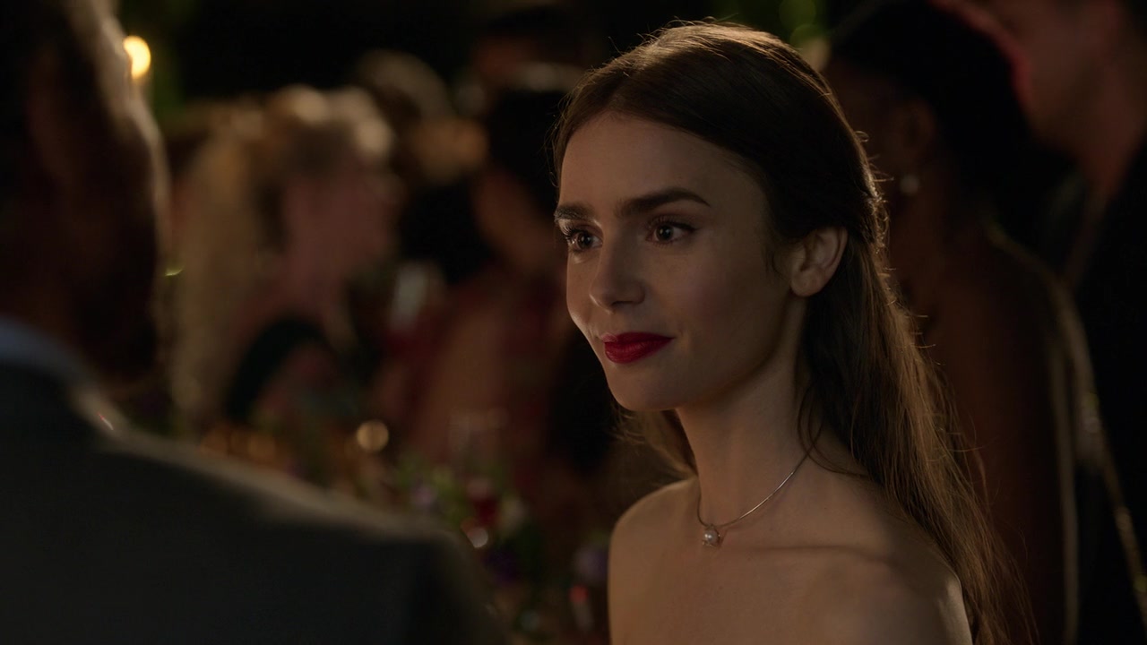 Emily_in_Paris_S01E02_Masculin_Feminin_720p_NF_WEB-DL_DDP5_1_x264-BTN_0394.jpg