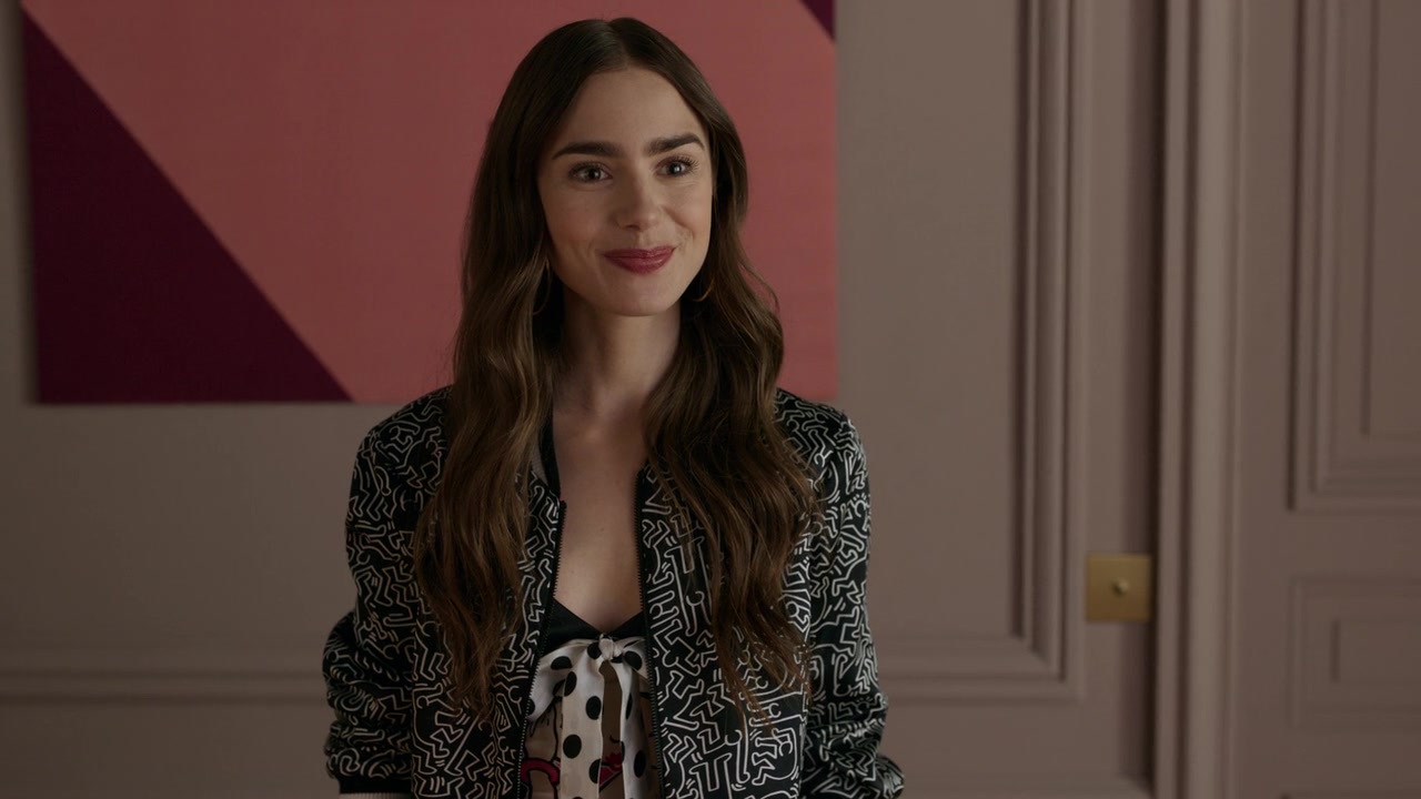 Emily_in_Paris_S01E02_Masculin_Feminin_720p_NF_WEB-DL_DDP5_1_x264-BTN_0460.jpg