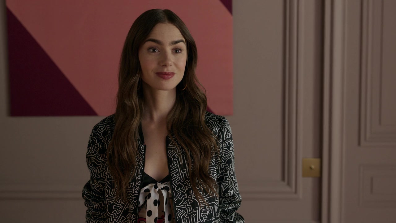 Emily_in_Paris_S01E02_Masculin_Feminin_720p_NF_WEB-DL_DDP5_1_x264-BTN_0488.jpg