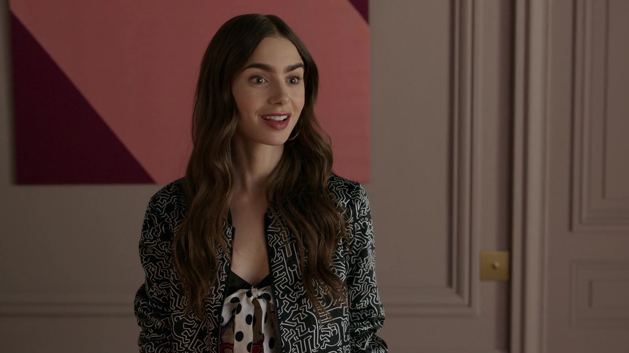 Emily_in_Paris_S01E02_Masculin_Feminin_720p_NF_WEB-DL_DDP5_1_x264-BTN_0496.jpg