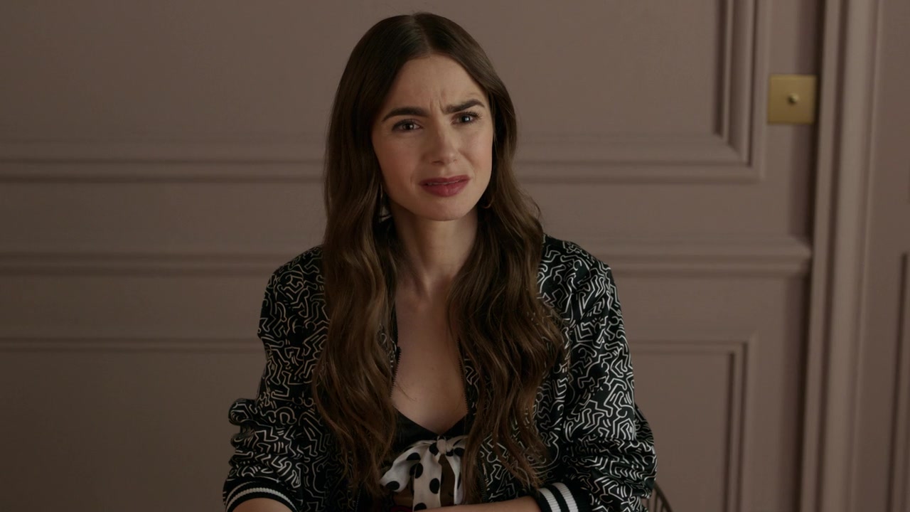 Emily_in_Paris_S01E02_Masculin_Feminin_720p_NF_WEB-DL_DDP5_1_x264-BTN_0505.jpg