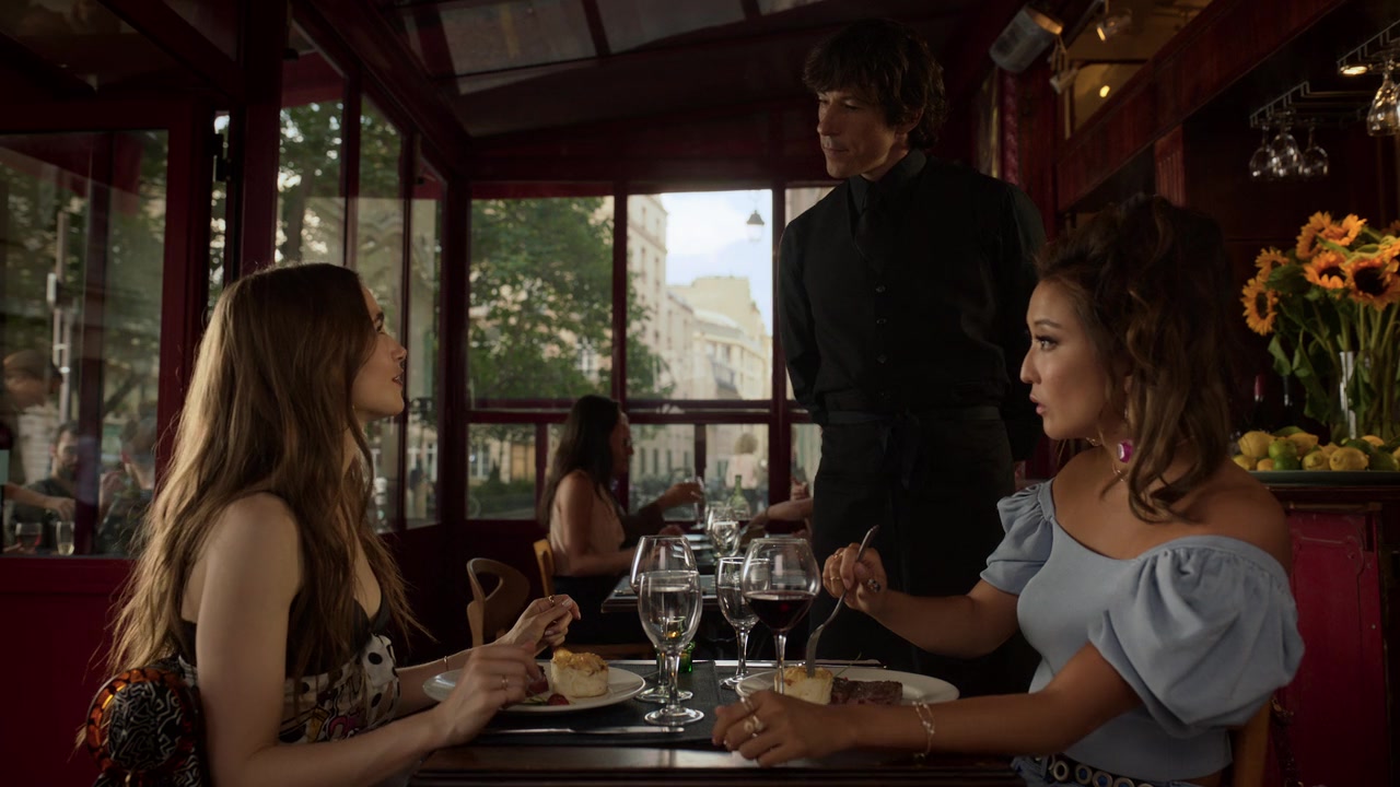 Emily_in_Paris_S01E02_Masculin_Feminin_720p_NF_WEB-DL_DDP5_1_x264-BTN_0678.jpg