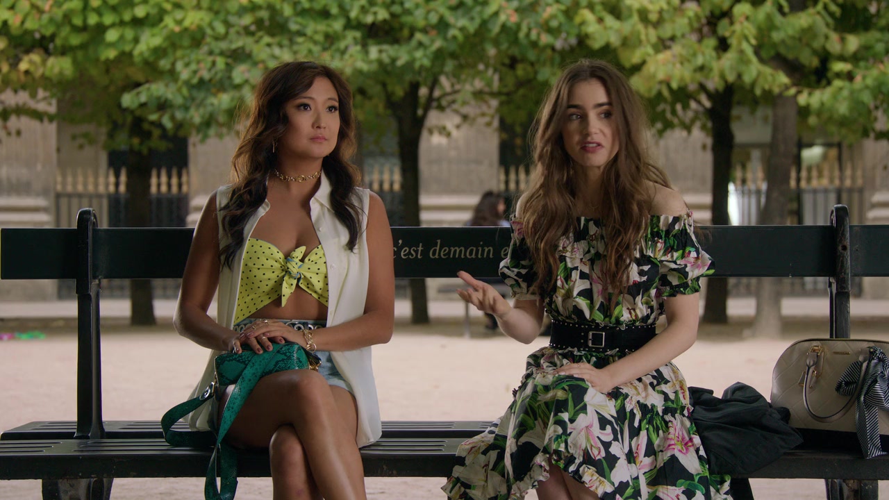 Emily_in_Paris_S01E02_Masculin_Feminin_720p_NF_WEB-DL_DDP5_1_x264-BTN_0987.jpg