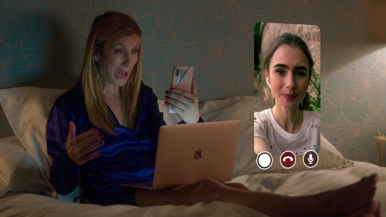 Emily_in_Paris_S01E03_Sexy_or_Sexist_720p_NF_WEB-DL_DDP5_1_x264-BTN_0049.jpg
