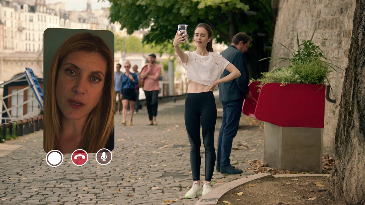 Emily_in_Paris_S01E03_Sexy_or_Sexist_720p_NF_WEB-DL_DDP5_1_x264-BTN_0072.jpg