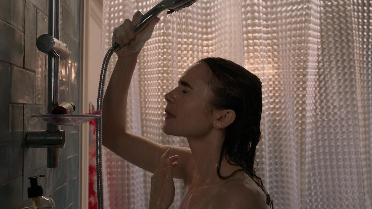 Emily_in_Paris_S01E03_Sexy_or_Sexist_720p_NF_WEB-DL_DDP5_1_x264-BTN_0110.jpg