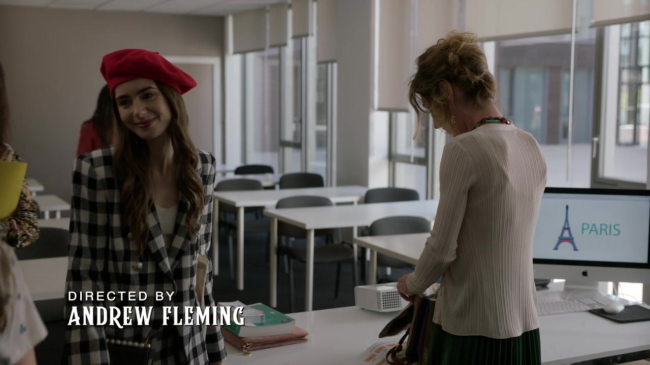 Emily_in_Paris_S01E03_Sexy_or_Sexist_720p_NF_WEB-DL_DDP5_1_x264-BTN_0215.jpg