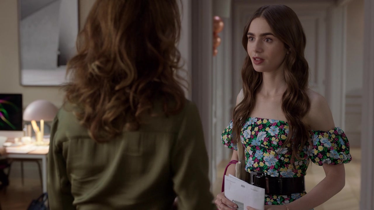 Emily_in_Paris_S01E03_Sexy_or_Sexist_720p_NF_WEB-DL_DDP5_1_x264-BTN_0664.jpg Emily_in_Paris_S01E03_Sexy_or_Sexist_720p_NF_WEB-DL_DDP5_1_x264-BTN_0664.jpg