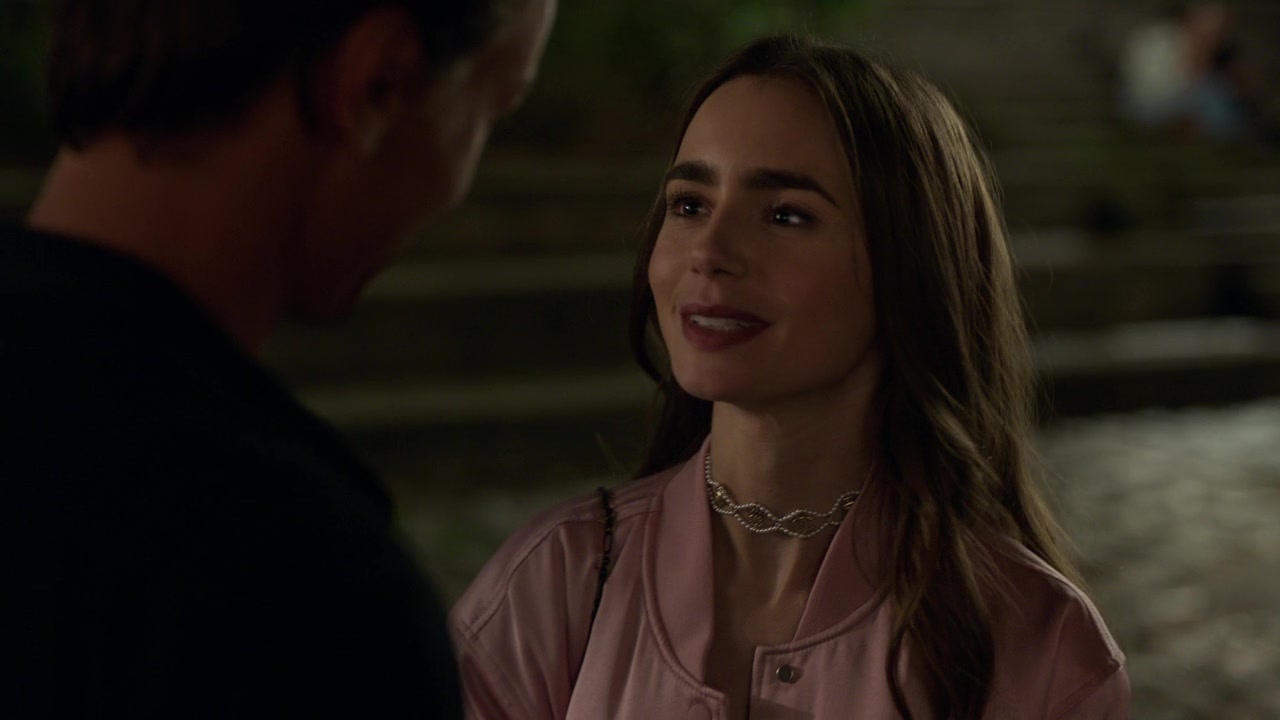 Emily_in_Paris_S01E03_Sexy_or_Sexist_720p_NF_WEB-DL_DDP5_1_x264-BTN_0971.jpg