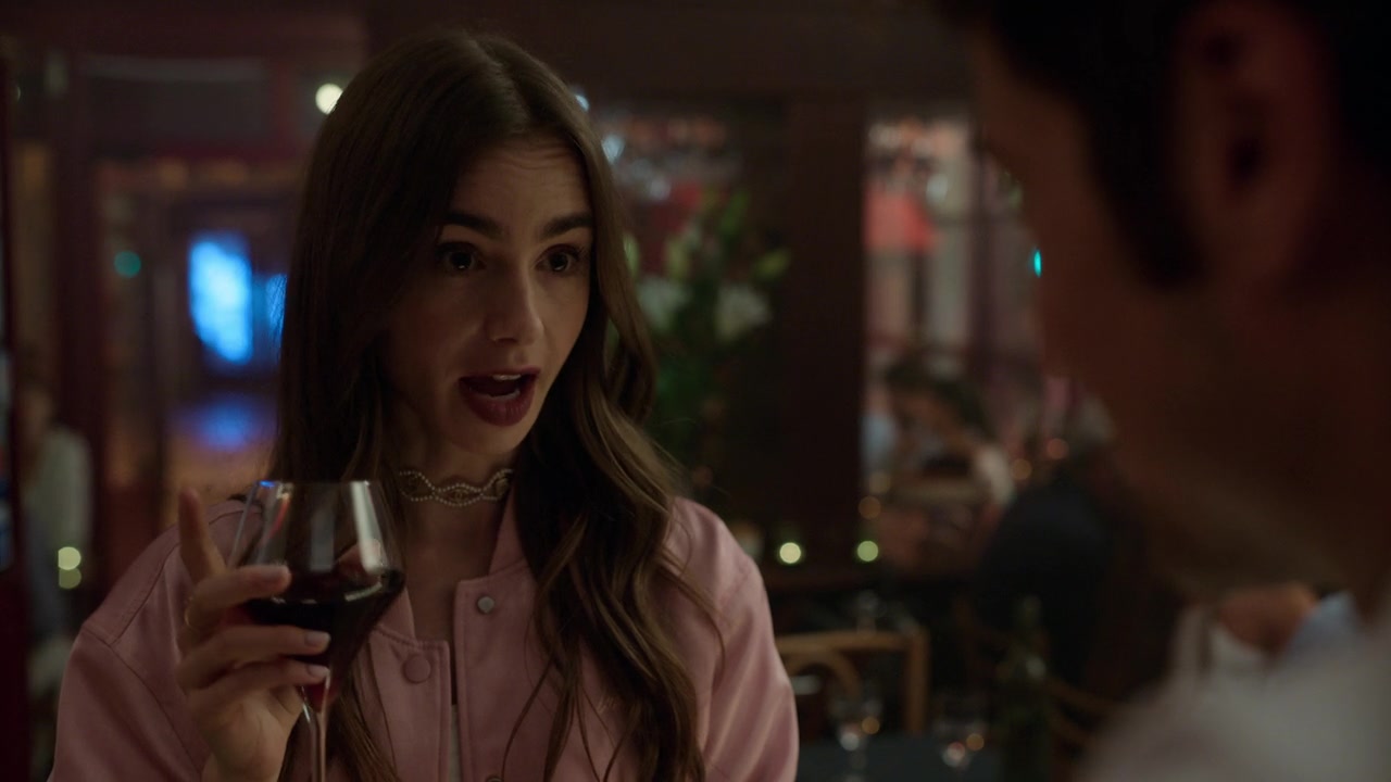 Emily_in_Paris_S01E03_Sexy_or_Sexist_720p_NF_WEB-DL_DDP5_1_x264-BTN_1024.jpg