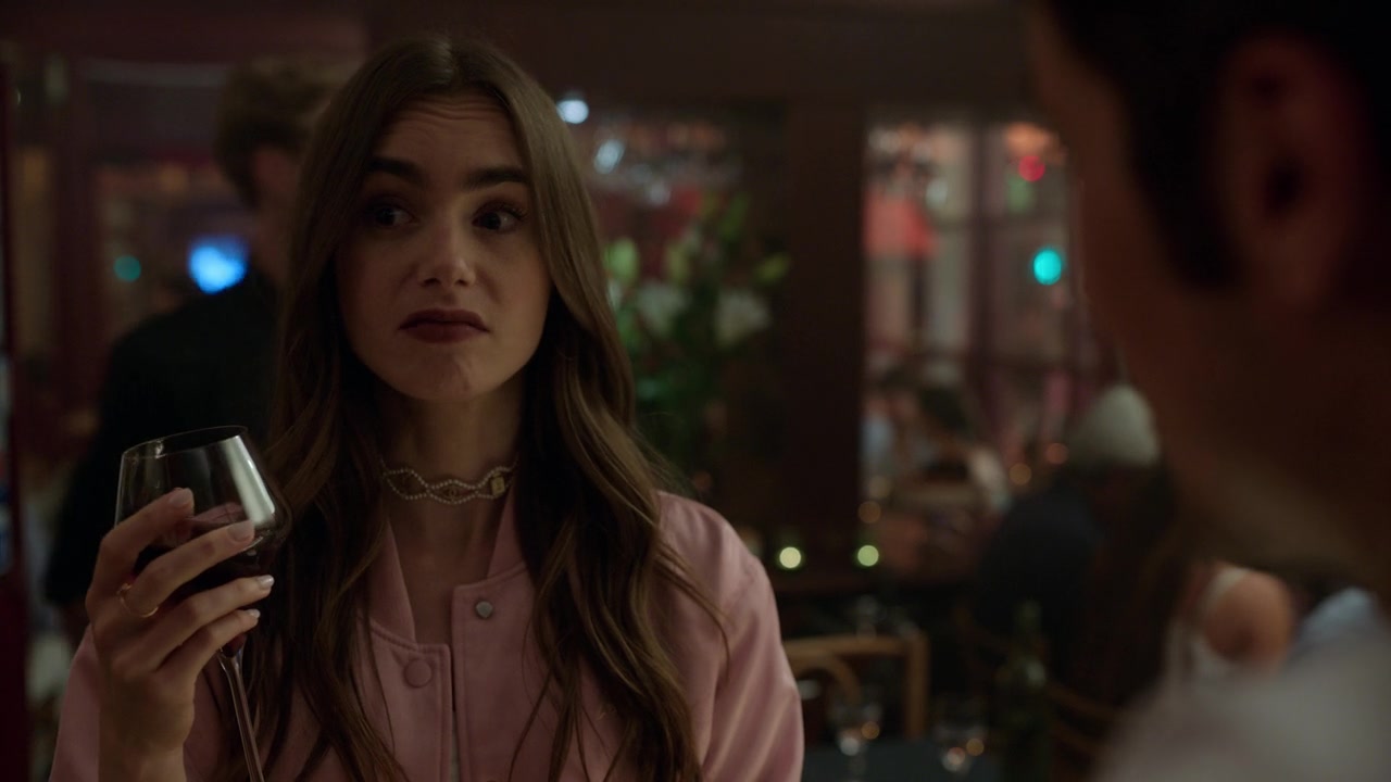 Emily_in_Paris_S01E03_Sexy_or_Sexist_720p_NF_WEB-DL_DDP5_1_x264-BTN_1027.jpg
