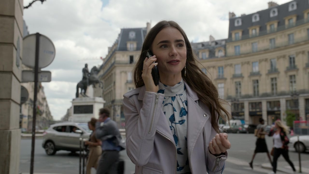 Emily_in_Paris_S01E03_Sexy_or_Sexist_720p_NF_WEB-DL_DDP5_1_x264-BTN_1069.jpg