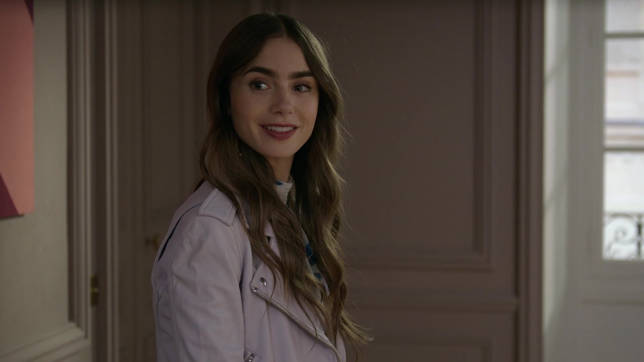 Emily_in_Paris_S01E03_Sexy_or_Sexist_720p_NF_WEB-DL_DDP5_1_x264-BTN_1105.jpg