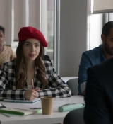 Emily_in_Paris_S01E03_Sexy_or_Sexist_720p_NF_WEB-DL_DDP5_1_x264-BTN_0181.jpg