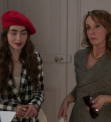 Emily_in_Paris_S01E03_Sexy_or_Sexist_720p_NF_WEB-DL_DDP5_1_x264-BTN_0273.jpg