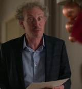 Emily_in_Paris_S01E03_Sexy_or_Sexist_720p_NF_WEB-DL_DDP5_1_x264-BTN_0274.jpg