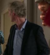Emily_in_Paris_S01E03_Sexy_or_Sexist_720p_NF_WEB-DL_DDP5_1_x264-BTN_0275.jpg