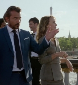 Emily_in_Paris_S01E03_Sexy_or_Sexist_720p_NF_WEB-DL_DDP5_1_x264-BTN_0339.jpg