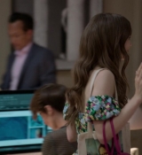 Emily_in_Paris_S01E03_Sexy_or_Sexist_720p_NF_WEB-DL_DDP5_1_x264-BTN_0686.jpg