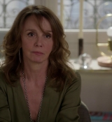 Emily_in_Paris_S01E03_Sexy_or_Sexist_720p_NF_WEB-DL_DDP5_1_x264-BTN_0830.jpg