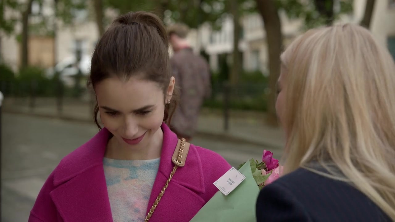 Emily_in_Paris_S01E04_A_Kiss_Is_Just_A_Kiss_720p_NF_WEB-DL_DDP5_1_x264-BTN_0124.jpg Emily_in_Paris_S01E04_A_Kiss_Is_Just_A_Kiss_720p_NF_WEB-DL_DDP5_1_x264-BTN_0124.jpg