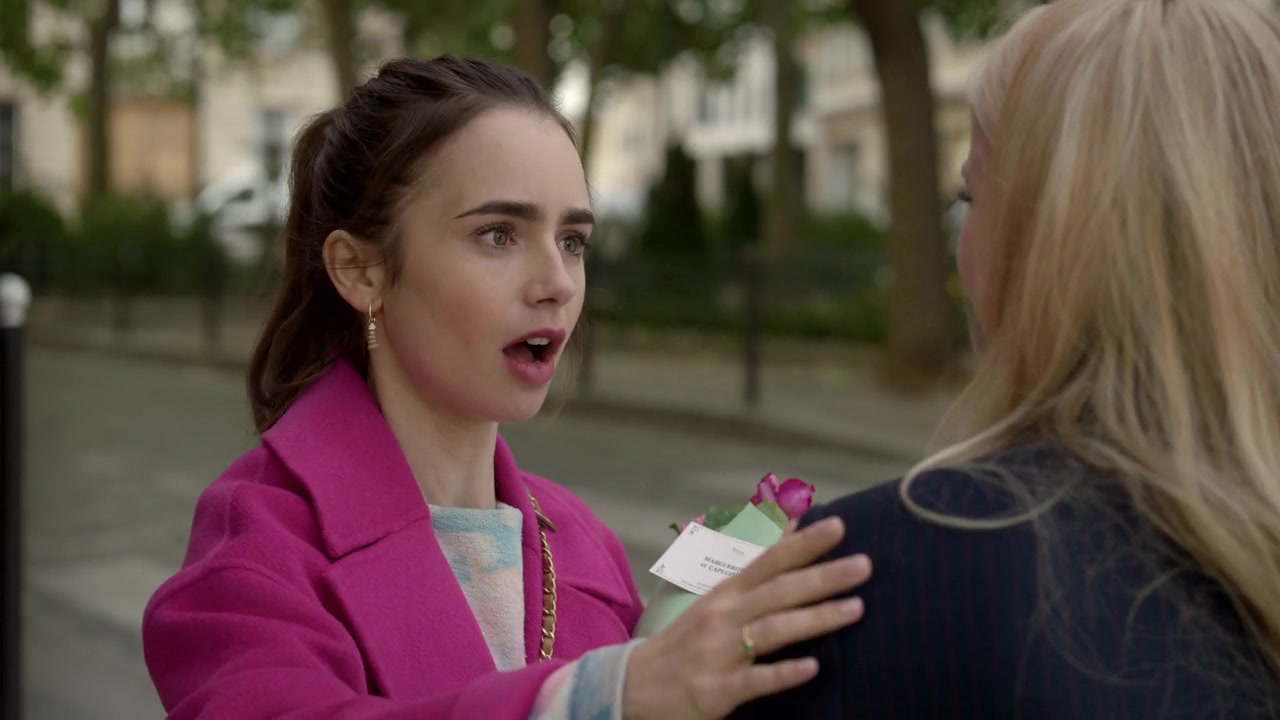 Emily_in_Paris_S01E04_A_Kiss_Is_Just_A_Kiss_720p_NF_WEB-DL_DDP5_1_x264-BTN_0127.jpg