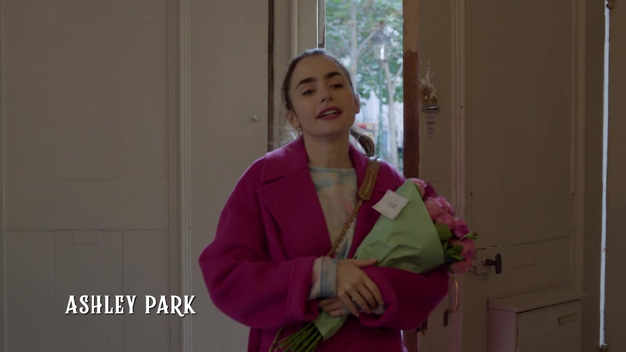 Emily_in_Paris_S01E04_A_Kiss_Is_Just_A_Kiss_720p_NF_WEB-DL_DDP5_1_x264-BTN_0160.jpg