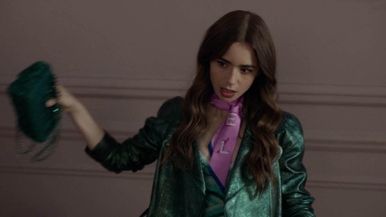 Emily_in_Paris_S01E04_A_Kiss_Is_Just_A_Kiss_720p_NF_WEB-DL_DDP5_1_x264-BTN_0398.jpg Emily_in_Paris_S01E04_A_Kiss_Is_Just_A_Kiss_720p_NF_WEB-DL_DDP5_1_x264-BTN_0398.jpg